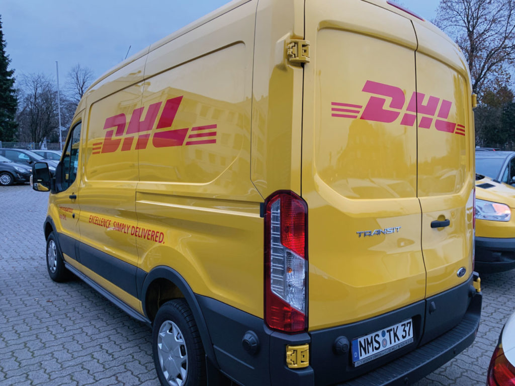 DHL Fahrzeugwerbung